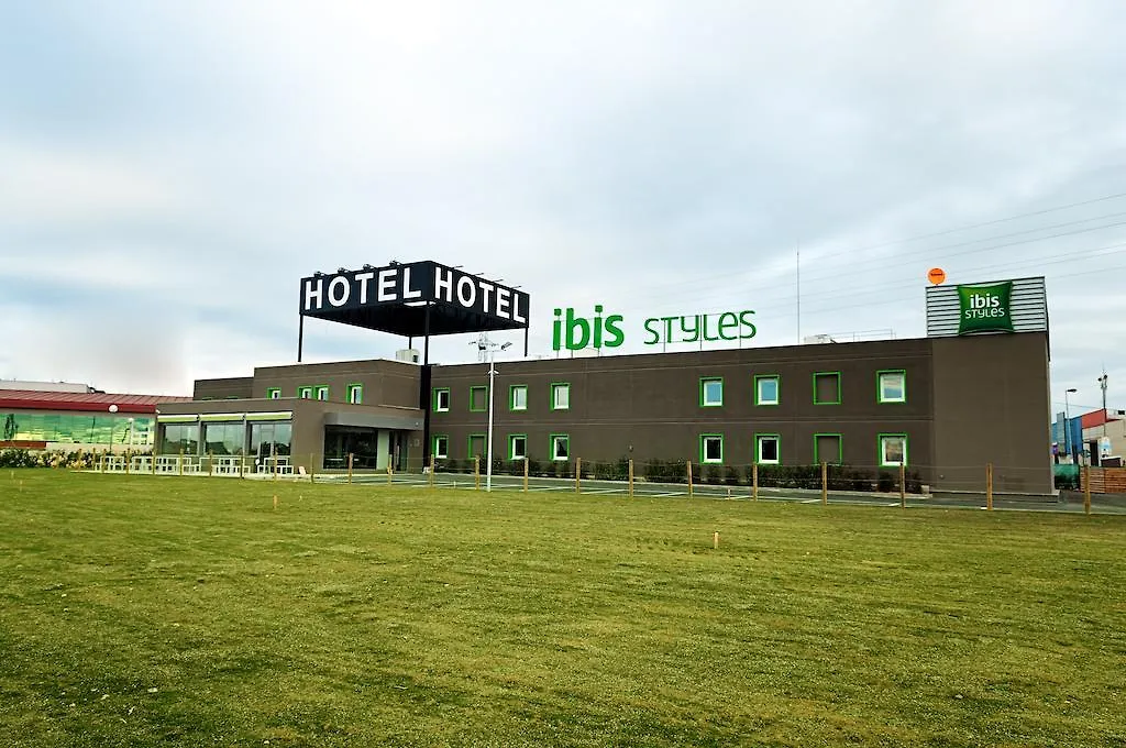 Hotel Ibis Styles Lleida Torrefarrera