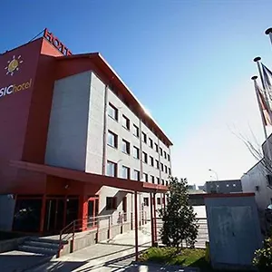 2* Hotel Basic
